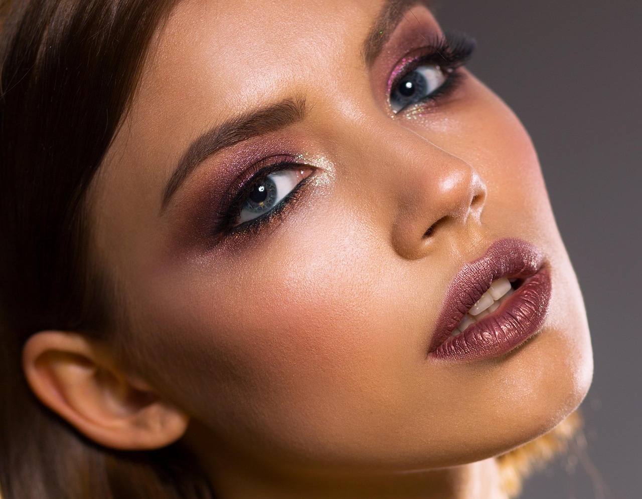 Descubre todo sobre el aumento de labios en Sevilla: precios, ofertas, opiniones y consejos para elegir la mejor clínica y conseguir resultados naturales.